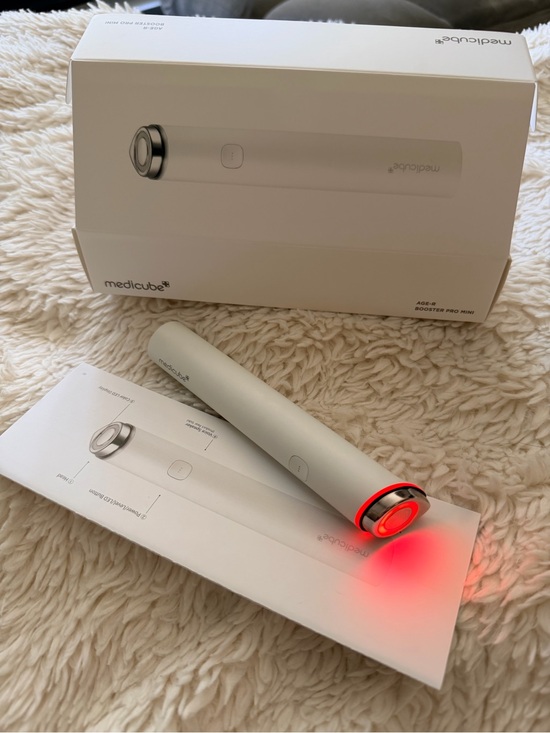 Other - Medicube Age-R Booster Pro Mini - White